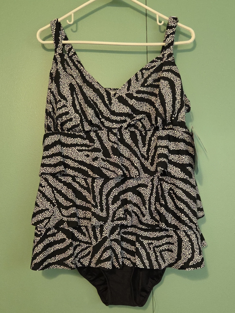 Nwt Swim Solutions Black & White Tiered Zebra Print Swim Top Size 18w